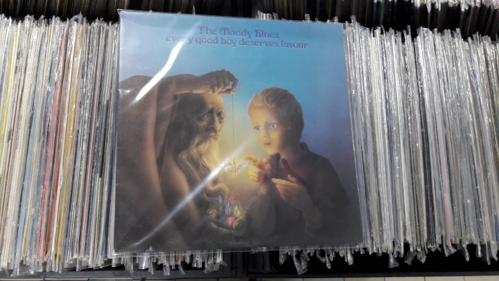 The Moody Blues ‎– Every Good Boy Deserves Favour Threshold ‎– THS 5 Vinyl, LP, Album