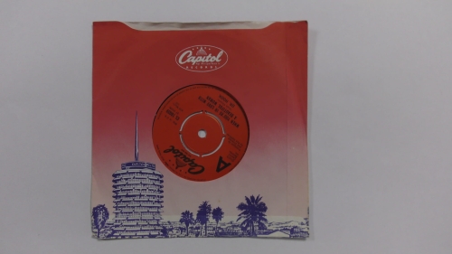 Dr. Hook ‎– When You're In Love With A Beautiful Woman Capitol Records ‎– CL 16039