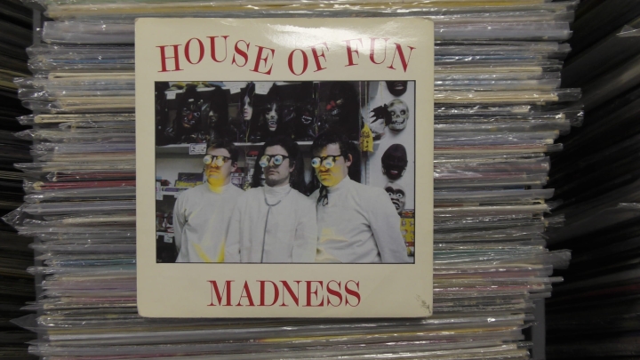 Madness ‎– House Of Fun Stiff Records ‎– BUY 146
