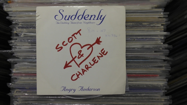 Angry Anderson ‎– Suddenly (The Wedding Theme From Neighbours) Food For Thought Records ‎– YUM 113