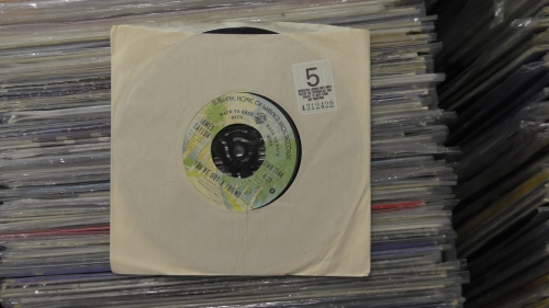 James Taylor ‎– Steamroller / You've Got A Friend Warner Bros. Records ‎– GWB 7144