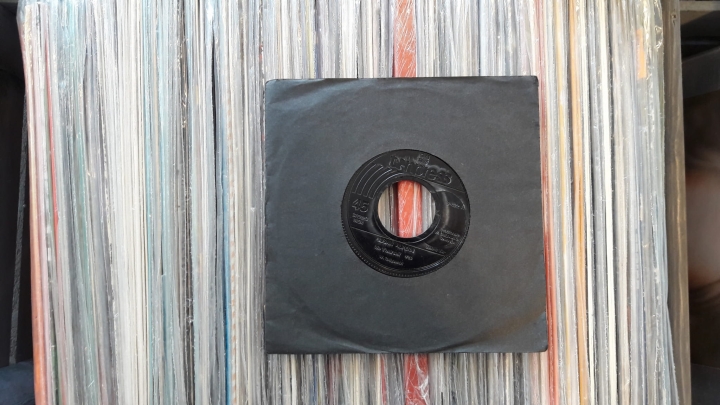 plyty_winylowe_Susan_Alpern_Be_Yourself_Love_Me_Love_Me_Tonpress_S_422_Vinyl_7_inch_Single_4_RPM 