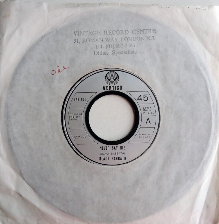 Black Sabbath ‎– Never Say Die Vertigo ‎– SAB 001