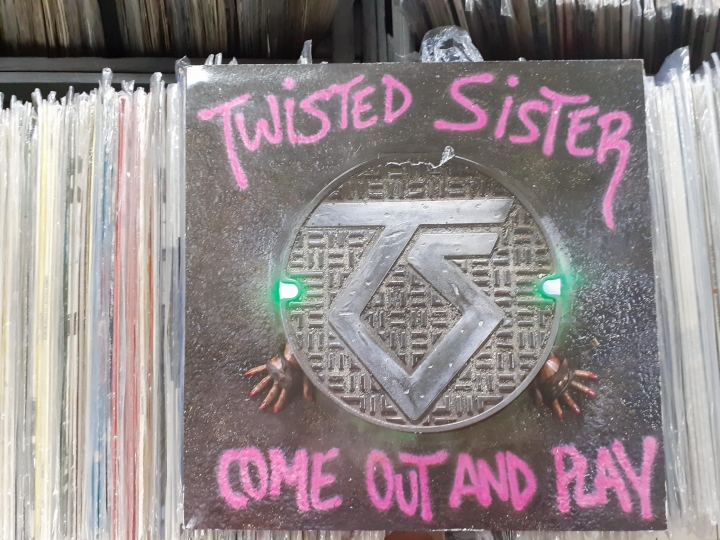 Twisted Sister ‎– Come Out And Play Atlantic ‎– 781 275-1 Vinyl, LP, Album