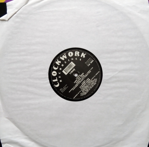 Y Traxx ‎– Kiss The Sound Clockwork Recordings ‎– CW 004
