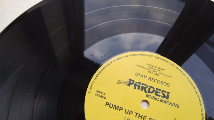 The New Pardesi Music Machine ‎– Pump Up The Bhangra Star Records ‎– S/SRLP 5077