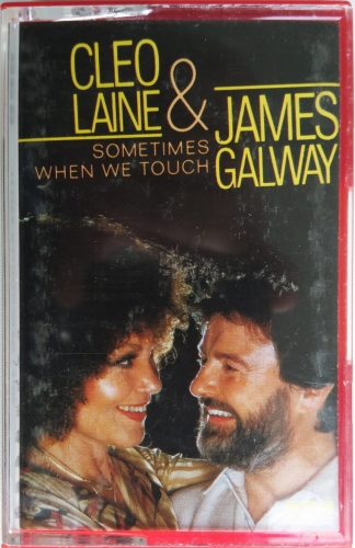 Cleo Laine & James Galway ‎– Sometimes When We Touch RCA International ‎– NK 70007