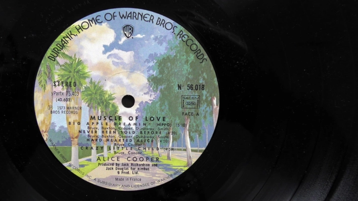 Alice Cooper ‎– Muscle Of Love Warner Bros. Records ‎– 56018