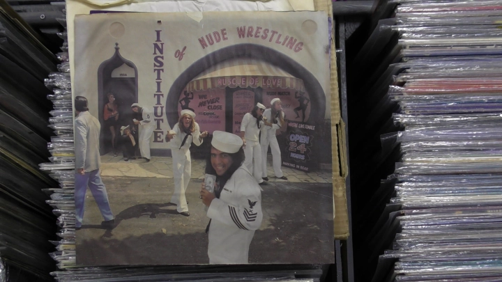 Alice Cooper ‎– Muscle Of Love Warner Bros. Records ‎– 56018