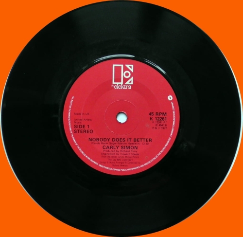 Carly Simon – Nobody Does It Better Elektra – K 12261