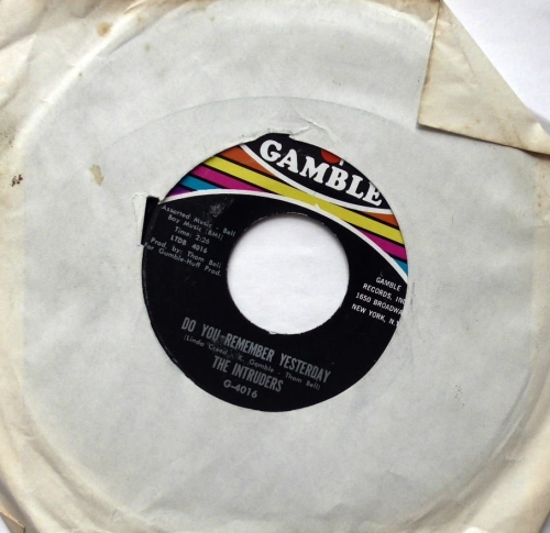 The Intruders – I Bet He Don't Love You (Like I Love You) Gamble – G-4016