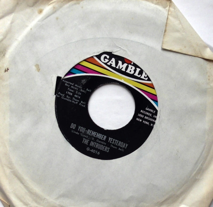 The Intruders – I Bet He Don't Love You (Like I Love You) Gamble – G-4016