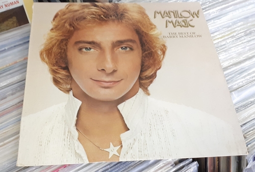 Barry Manilow – Manilow Magic (The Best Of Barry Manilow) Arista – ARTV 2