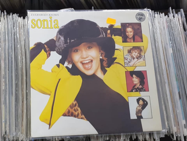 Sonia ‎– Everybody Knows Chrysalis ‎– CHR 1734