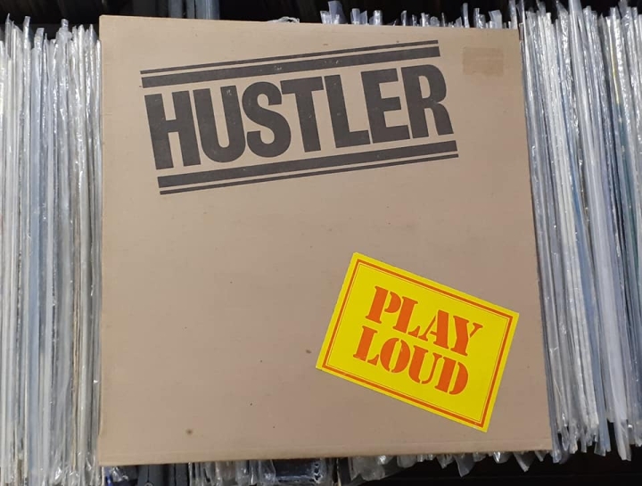Hustler – Play Loud Firefly – AMLH 33001 A1/B1