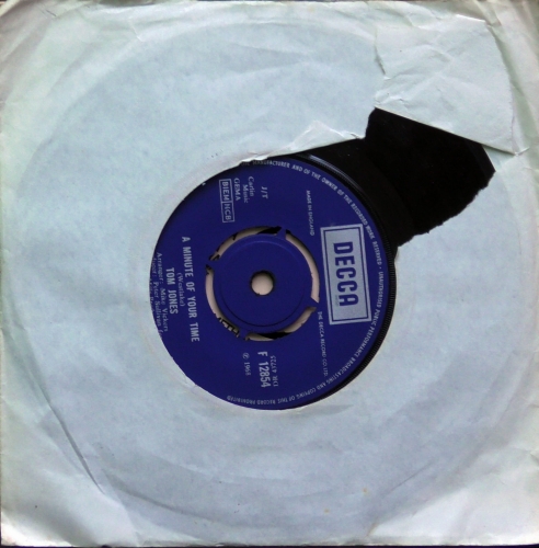 Tom Jones – A Minute Of Your Time / Looking Out My Window