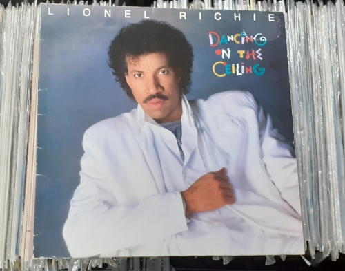 Lionel Richie – Dancing On The Ceiling Motown – ZL72412 Embossed Gatefold