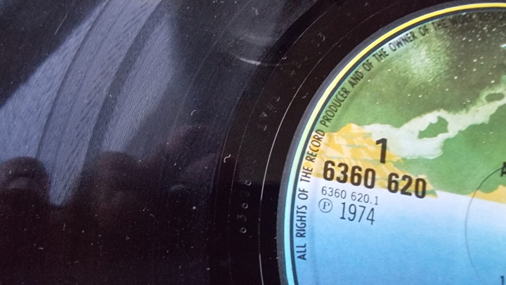 Kraftwerk – Autobahn Vertigo – 6360 620 Embossed, Space Ship Label