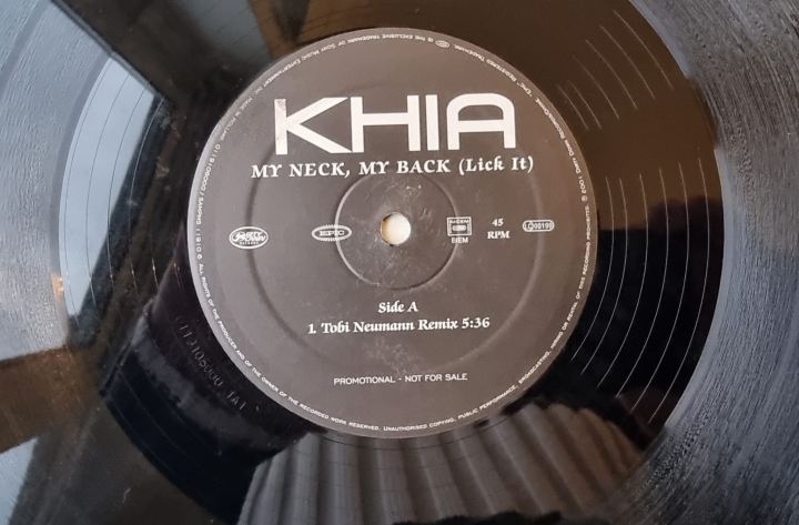 Khia – My Neck, My Back (Lick It) Epic – SAMPMS 11910 6