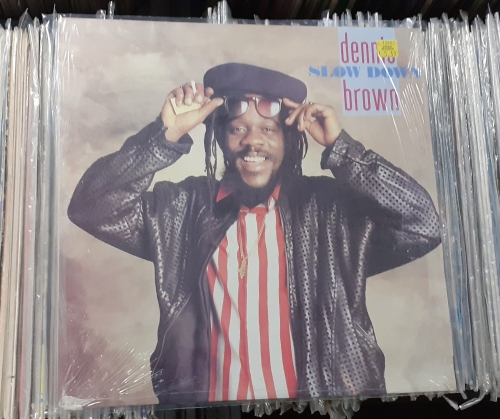 Dennis Brown – Slow Down Label: Greensleeves Records – GREL 80