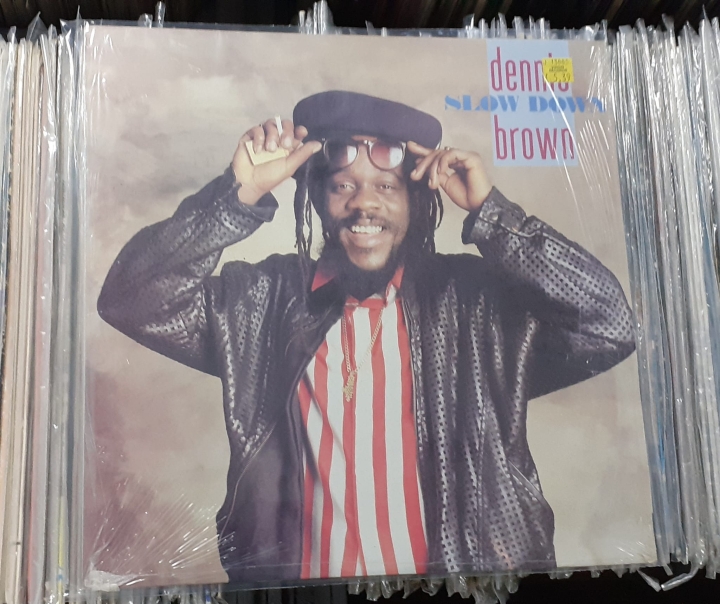 Dennis Brown – Slow Down Label: Greensleeves Records – GREL 80
