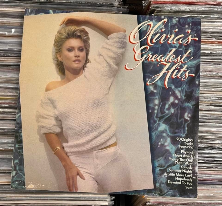 Olivia Newton-John – Greatest Hits Label: EMI – EMTV 36
