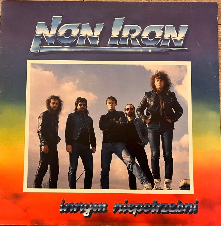 Non Iron – Innym Niepotrzebni Label: Veriton – SXV-1006