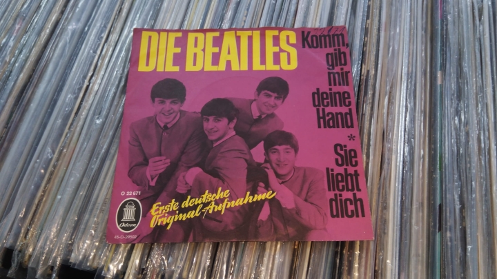 Die Beatles – Komm, Gib Mir Deine Hand / Sie Liebt Dich Odeon – O 22 671