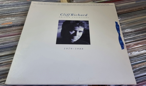 Cliff Richard – Private Collection (1979 - 1988)  EMI – CRTV 30