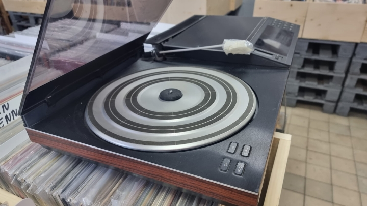 Bang & Olufsen B&O BEOCENTER 500 na części