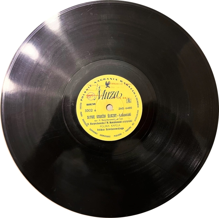 Polska Kapela Feliksa Dzierżanowskiego - Słynie Kraków Śliczny / Kura Gdacze, Kasia Płacze Muza 3302