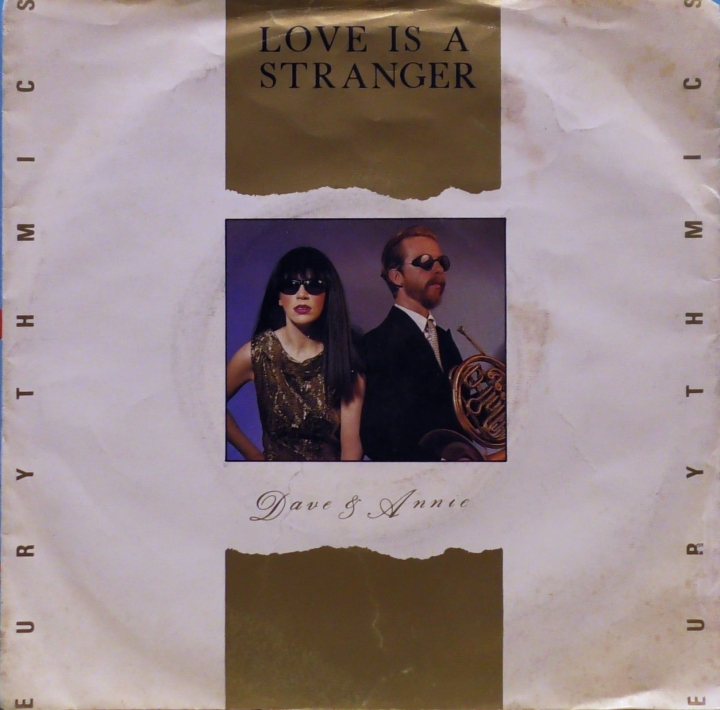 Eurythmics – Love Is A Stranger RCA – DA 1