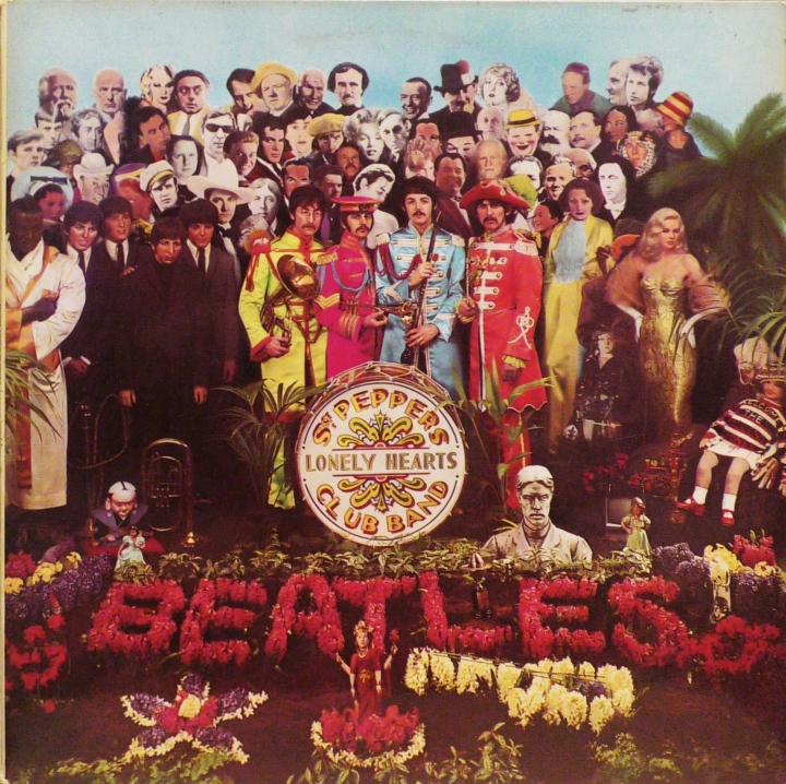The Beatles – Sgt. Pepper's Lonely Hearts Club Band Label: Odeon – SHZE 401