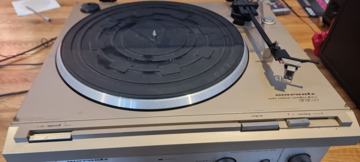 Gramofon Marantz JJ 120 + Wzmacniacz Marantz PM-25