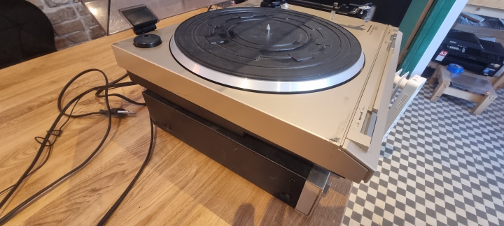 Gramofon Marantz JJ 120 + Wzmacniacz Marantz PM-25