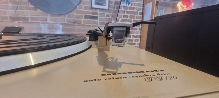 Gramofon Marantz JJ 120 + Wzmacniacz Marantz PM-25