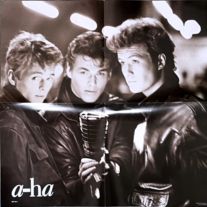 a-ha – Stay On These Roads Warner Bros. Records – 925 733-1 + POSTER