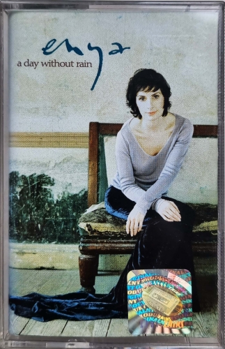 Enya – A Day Without Rain WEA – 8573-85986-4