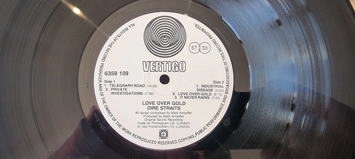Dire Straits – Love Over Gold Vertigo – 6359 109 Swirl Labels