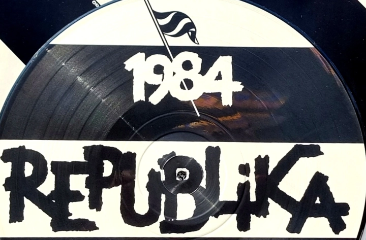 Republika-1984-Mega-Ton-LP-1-Tytul-Republika-1984.jpeg