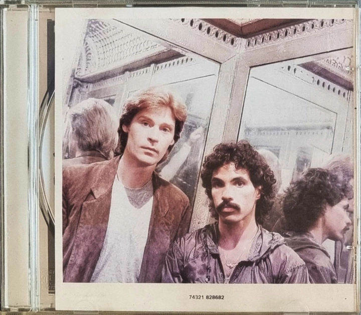 Daryl Hall John Oates – The Very Best Of BMG – 74321 828682