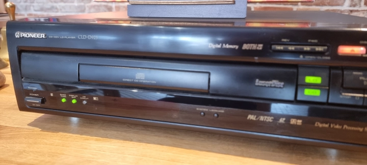 Laserdisc Player Pioneer CLD-D925 - Both Side Play