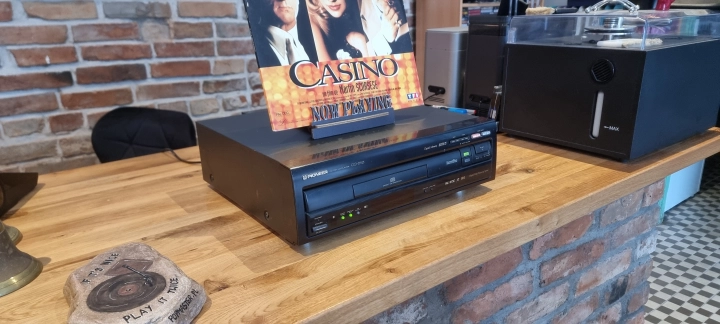 Laserdisc Player Pioneer CLD-D925 - Both Side Play