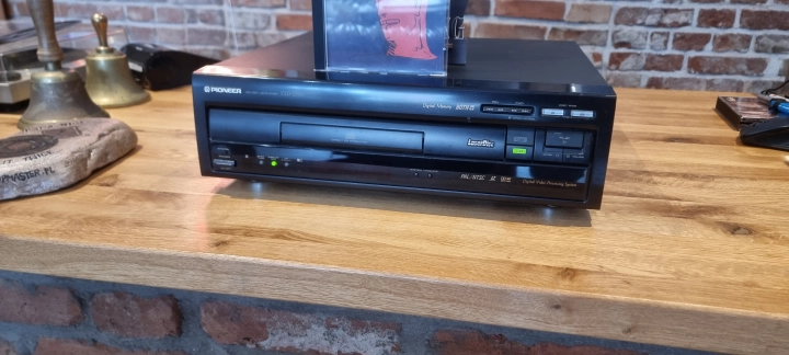 Laserdisc Player Pioneer CLD-D925 - Both Side Play