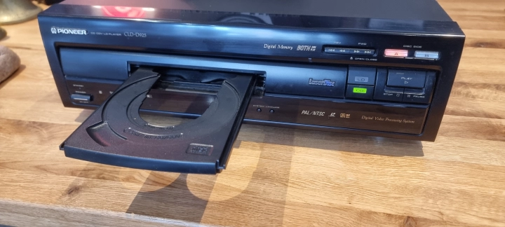 Laserdisc Player Pioneer CLD-D925 - Both Side Play