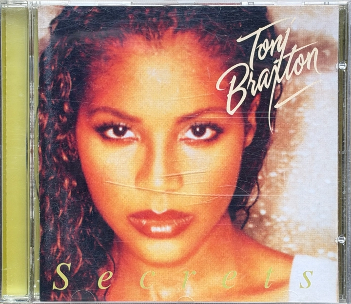 Toni Braxton – Secrets 	LaFace Records – 73008 26020 2