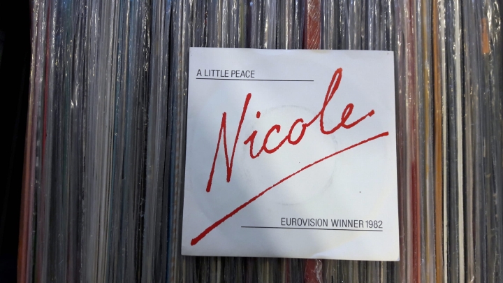 plyty_winylowe_Nicole_A_Little_Peace_CBS_CBS_A2365_Vinyl_7_45_RPM_Single_Picture_Sleeve
